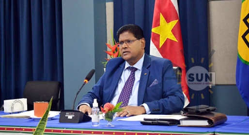 President Chan Santokhi wil het probleem van girale dollars wegwerken President Chan Santokhi wil het probleem van girale dollars wegwerken