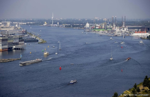 © ANP Haven Amsterdam krijgt mogelijk grote waterstoffabriek © ANP Haven Amsterdam krijgt mogelijk grote waterstoffabriek