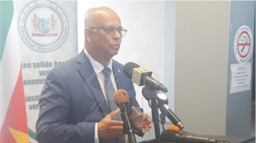 Minister Albert Ramdin van Buitenlandse Zaken, International Business en Internationale Samenwerking. Foto: Suriname Herald Minister Albert Ramdin van Buitenlandse Zaken, International Business en Internationale Samenwerking. Foto: Suriname Herald