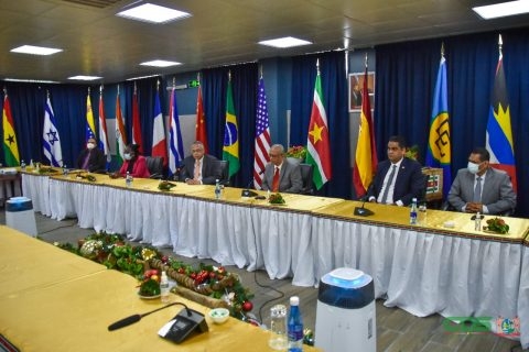 Regering Spanje doneert AstraZeneca-vaccins Regering Spanje doneert AstraZeneca-vaccins